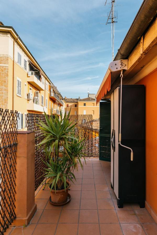 Studio Malcontenti Con Terrazzo By Wonderful Ltaly Bologna Exteriör bild